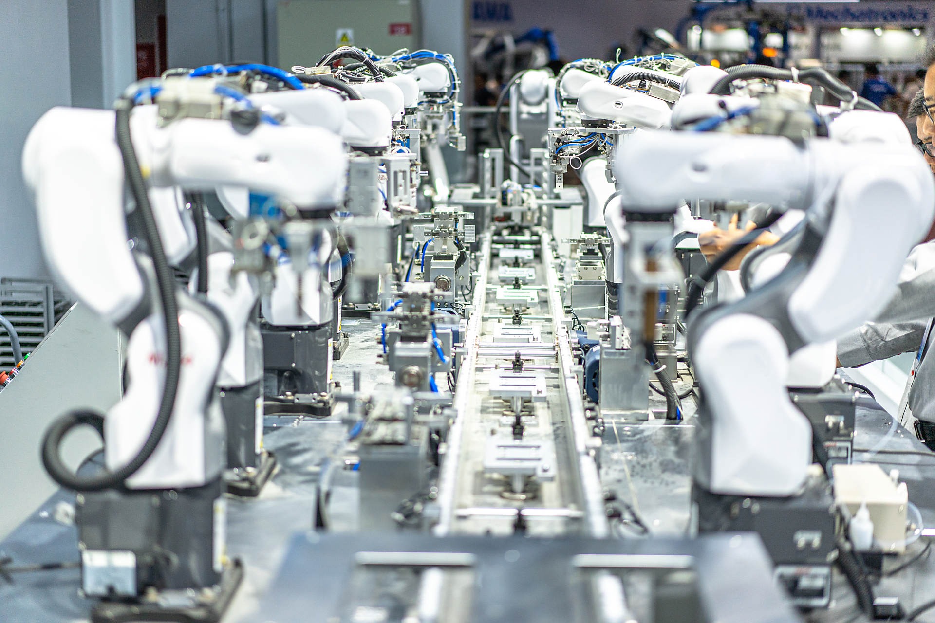 産業用ロボットの画像